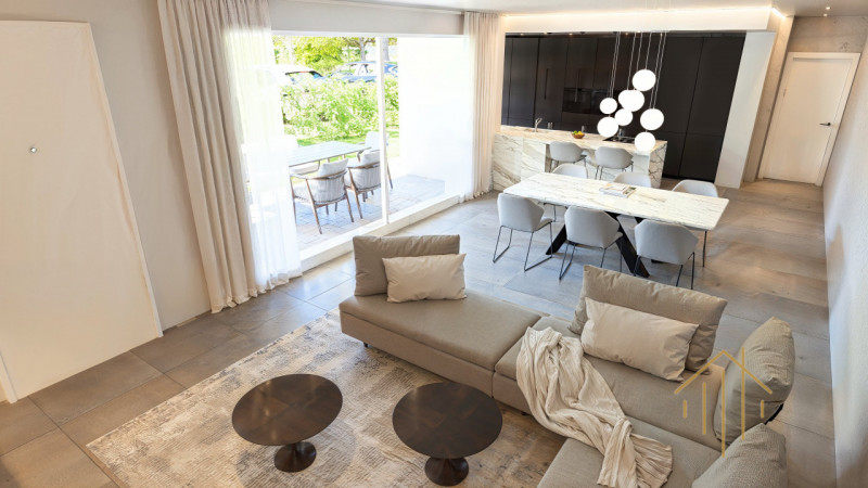 Stra – In una delle zone più richieste e residenziali del paese, immerso in un contesto elegante ...