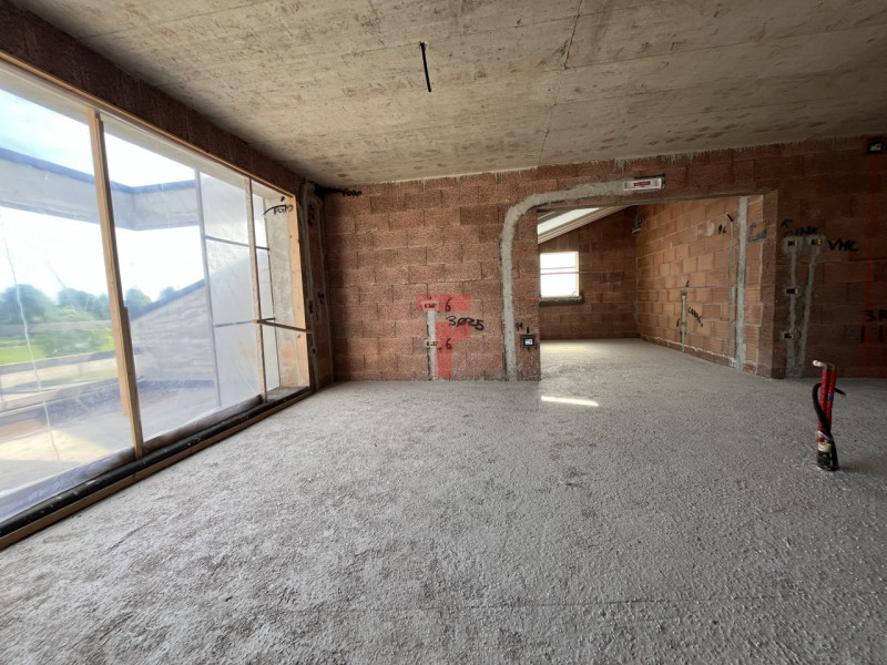 Nel cuore di Cavino, a San Giorgio delle Pertiche, sorge un elegante residence di pregio composto...
