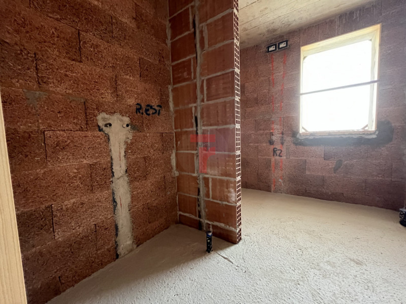 Nel cuore di Cavino, a San Giorgio delle Pertiche, sorge un elegante residence di pregio composto...