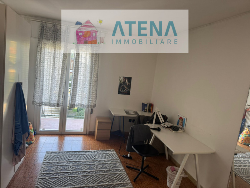 RIF. 26610

*LEGGERE TUTTO L'ANNUNCIO*
ANNUNCIO RIVOLTO AD ENTRAMBI I SESSI

Si affitta SOLO A RA...