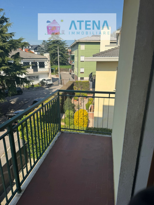 RIF. 26610

*LEGGERE TUTTO L'ANNUNCIO*
ANNUNCIO RIVOLTO AD ENTRAMBI I SESSI

Si affitta SOLO A RA...