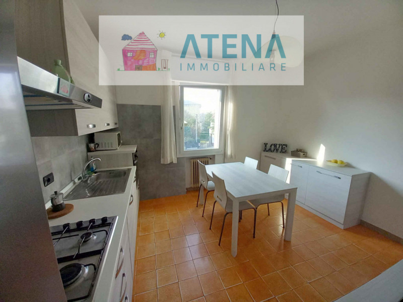 RIF. 26610

*LEGGERE TUTTO L'ANNUNCIO*
ANNUNCIO RIVOLTO AD ENTRAMBI I SESSI

Si affitta SOLO A RA...