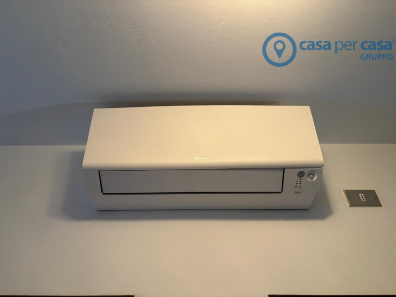APPROVATO GRUPPO CASA PER CASA: VALUTATO, CONTROLLATO, GESTITO IN ESCLUSIVA.

ZONA: 
Si trova ad ...
