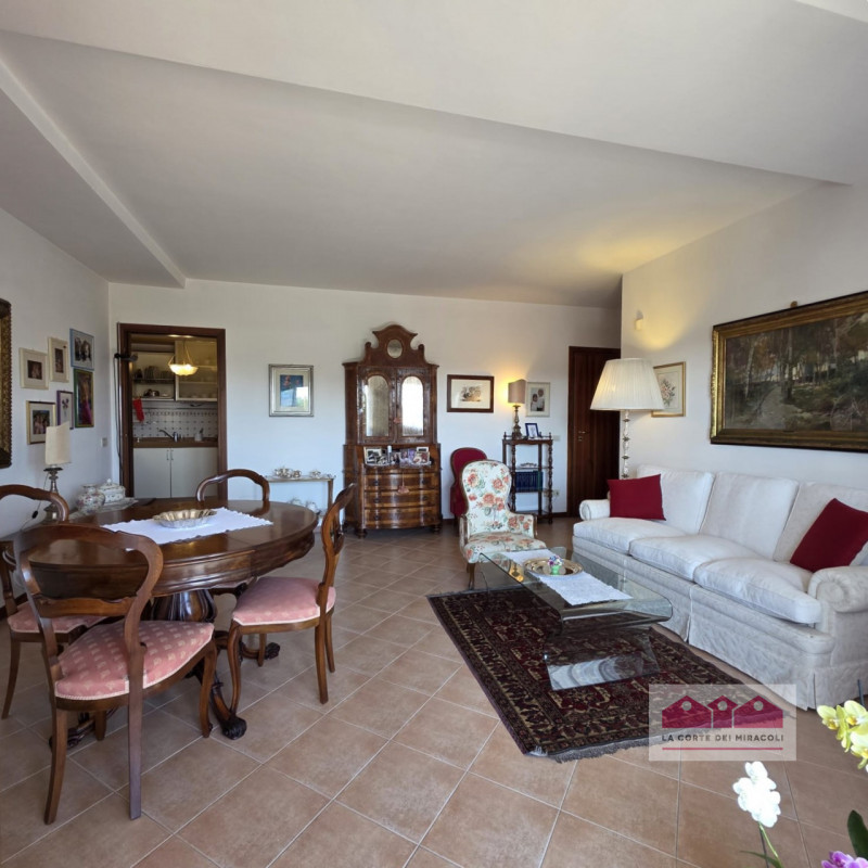 SANTA BERTILLA: RECENTE LUMINOSISSIMO BICAMERE CON INTROVABILE TERRAZZA CON VISTA PANORAMICA SUI ...