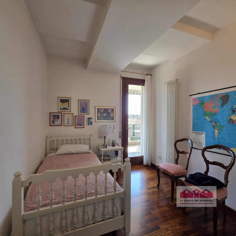 SANTA BERTILLA: RECENTE LUMINOSISSIMO BICAMERE CON INTROVABILE TERRAZZA CON VISTA PANORAMICA SUI ...