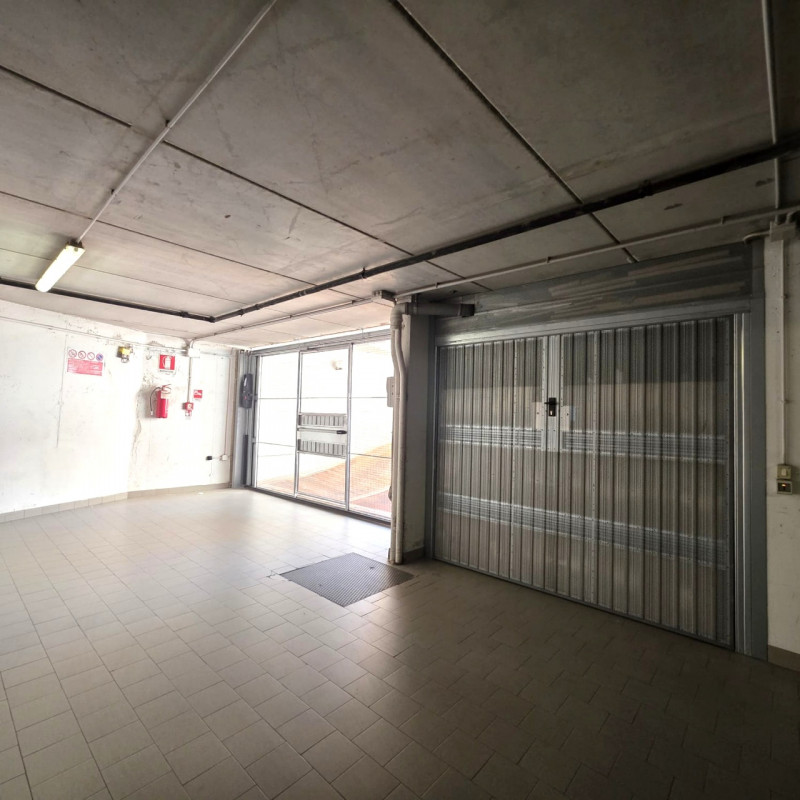 SANTA BERTILLA: RECENTE LUMINOSISSIMO BICAMERE CON INTROVABILE TERRAZZA CON VISTA PANORAMICA SUI ...