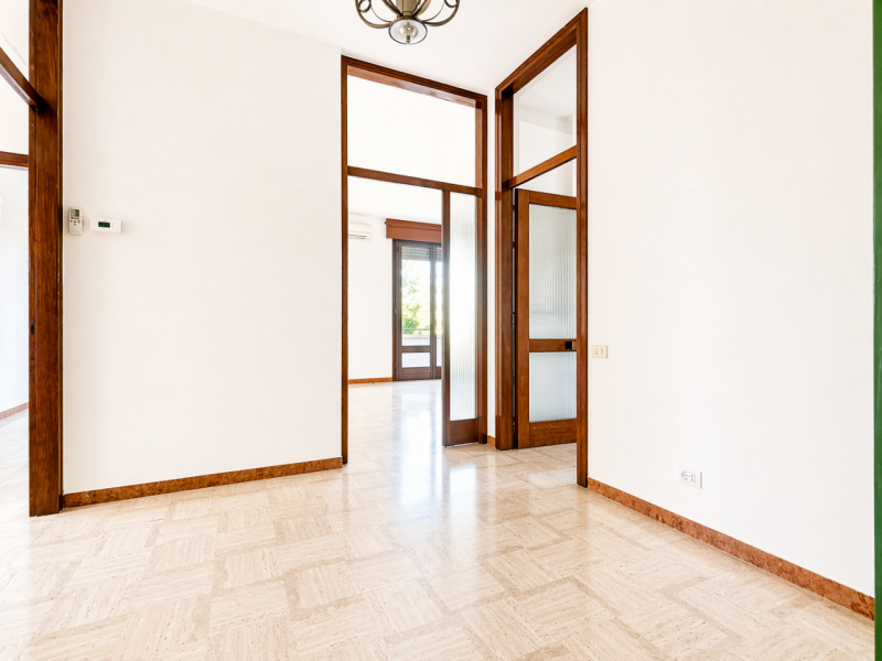 Solo contatti mail.
**Si prega di mandare SOLO una mail a locazionigrandiagenzie@gmail.com con un...