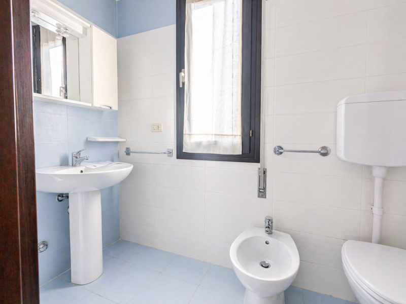 Solo contatti mail.
**Si prega di mandare SOLO una mail a locazionigrandiagenzie@gmail.com con un...