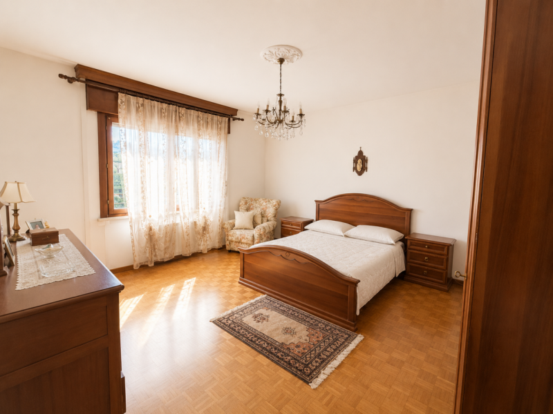 Scoprite questo splendido appartamento situato nel cuore di Biadene, una delle zone più ricercate...