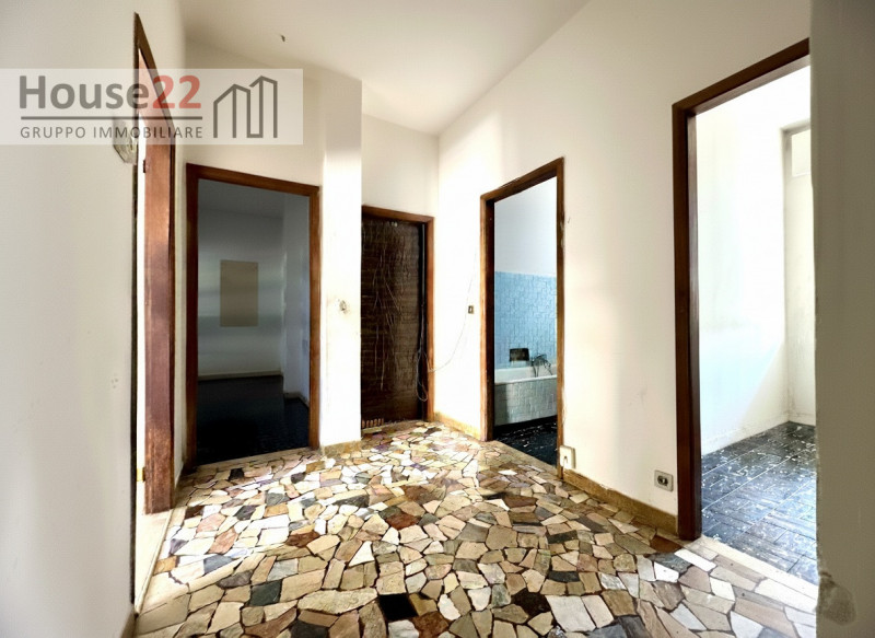 ZONA VIALE TRIESTE -VICENZA- Scopri un'opportunità imperdibile! Questo SPAZIOSO E LUMINOSO BICAME...