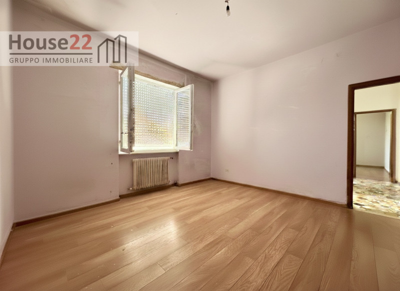 ZONA VIALE TRIESTE -VICENZA- Scopri un'opportunità imperdibile! Questo SPAZIOSO E LUMINOSO BICAME...