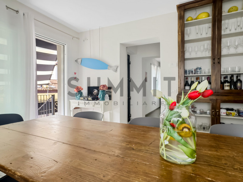 SCHIO - CENTRO: Bellissima CASA completamente arredata con due appartamenti BICAMERE ristrutturat...
