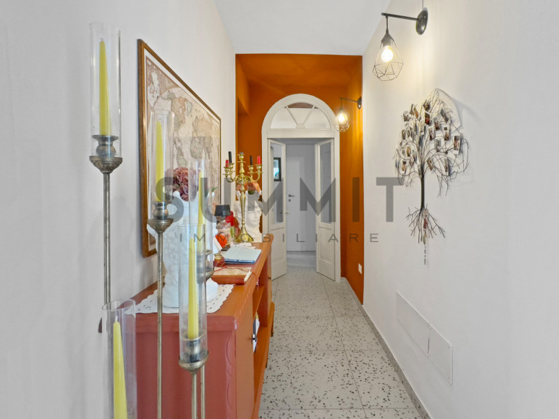 SCHIO - CENTRO: Bellissima CASA completamente arredata con due appartamenti BICAMERE ristrutturat...