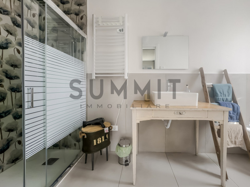 SCHIO - CENTRO: Bellissima CASA completamente arredata con due appartamenti BICAMERE ristrutturat...