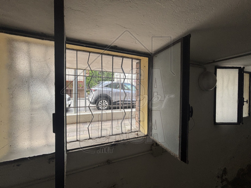 Per info e foto, Maddalena 351 799 3937, riferimento annuncio: MD07

Padova zona Palestro - in co...