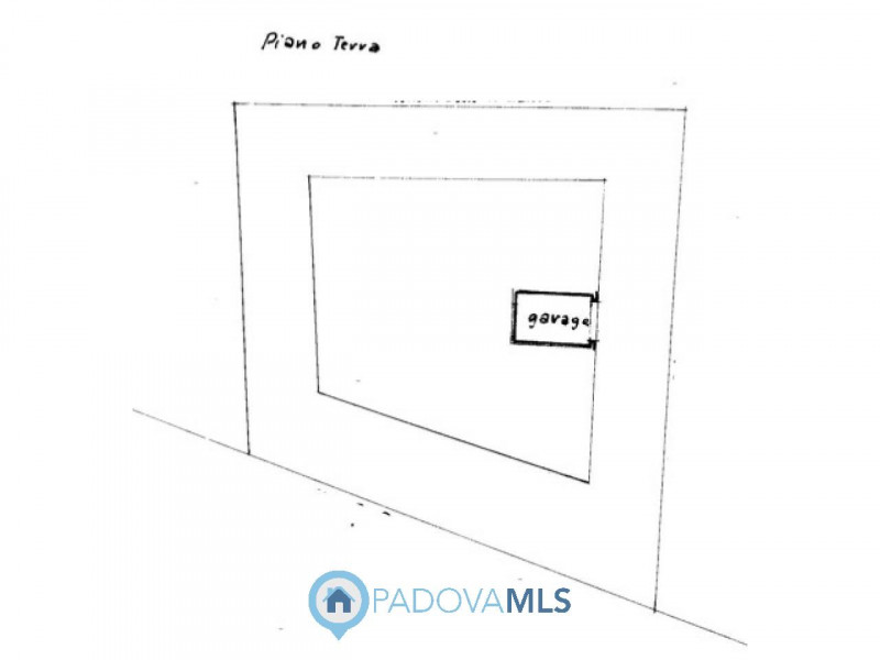 Immobile in esclusiva al Gruppo Padova MLS
In contesto tranquillo e ben curato, proponiamo in ven...