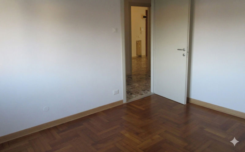 Luminoso Appartamento Ristrutturato – Quartiere Sacra Famiglia

In una delle zone più ricercate e...