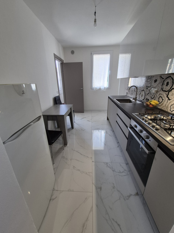 Casa singola totalmente ristrutturata composta da ingresso, cucina con ampio locale dispensa, sog...