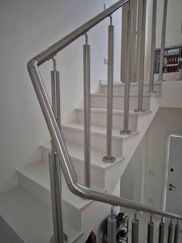 Casa singola totalmente ristrutturata composta da ingresso, cucina con ampio locale dispensa, sog...