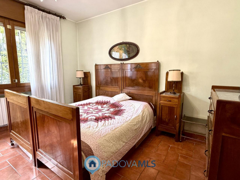 Immobile in esclusiva al Gruppo Padova MLS

SAN BELLINO - ARCELLA: In un contesto residenziale tr...