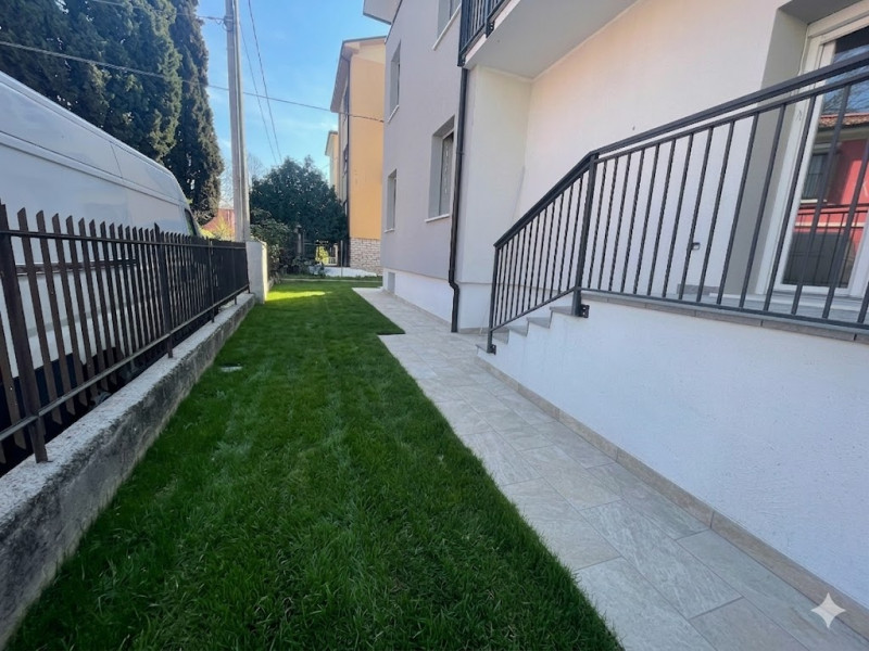 ULTIMA DISPONIBILITA' DI BICAMERE CON GIARDINETTO PRIVATO, su piccola palazzina oggetto di comple...