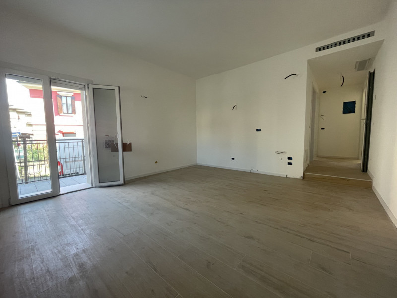 ULTIMA DISPONIBILITA' DI BICAMERE CON GIARDINETTO PRIVATO, su piccola palazzina oggetto di comple...