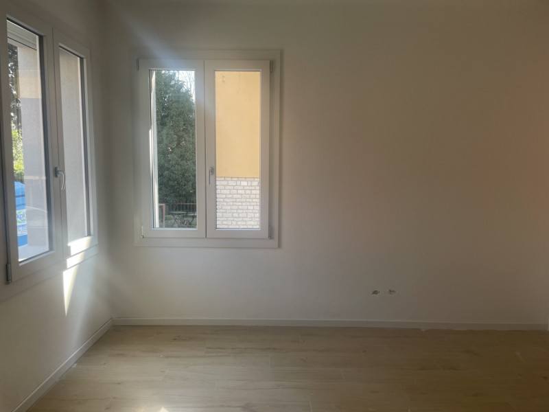 ULTIMA DISPONIBILITA' DI BICAMERE CON GIARDINETTO PRIVATO, su piccola palazzina oggetto di comple...