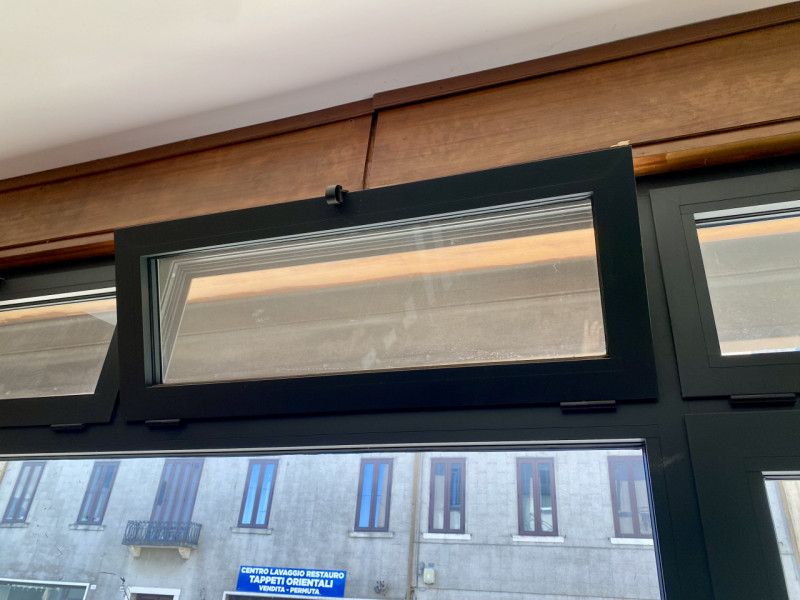 In posizione strategica a Castelfranco Veneto (TV), su strada di forte passaggio veicolare e pedo...