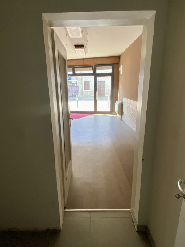 In posizione strategica a Castelfranco Veneto (TV), su strada di forte passaggio veicolare e pedo...