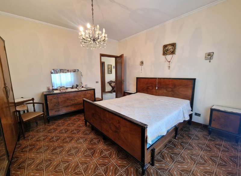 A Campodoro, in una posizione tranquilla e immersa nel verde ma comunque comoda ai principali ser...