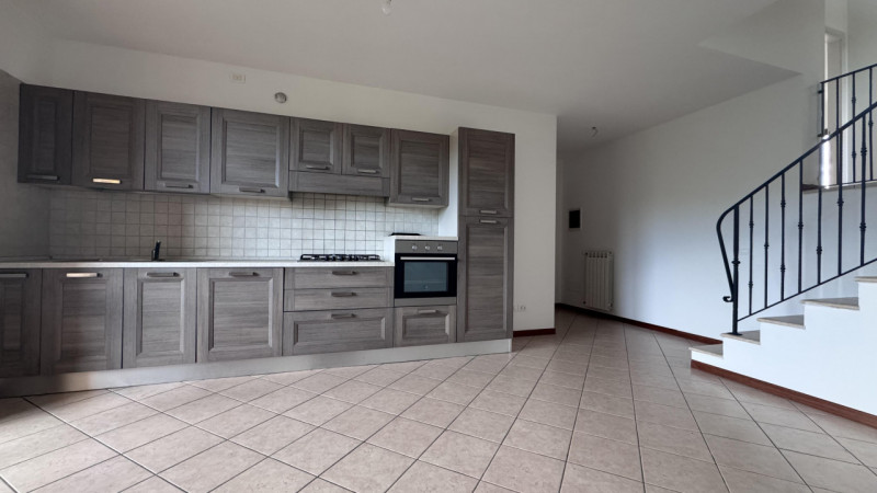In zona residenziale a Bovolenta (5 km da Conselve e/o Casalserugo), in una palazzina moderna dal...