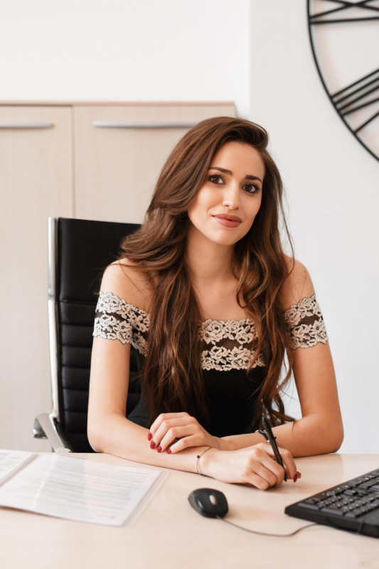 CAMISANO VICENTINO - C.E.F - ABITARE IN CENTRO in una signorile Villa con GIARDINO privato. La ca...