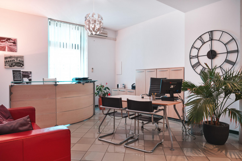 CAMISANO VICENTINO - C.E.F - ABITARE IN CENTRO in una signorile Villa con GIARDINO privato. La ca...