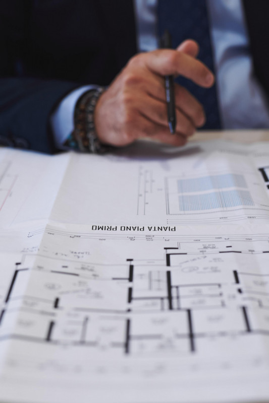 CAMISANO VICENTINO - C.E.F - ABITARE IN CENTRO in una signorile Villa con GIARDINO privato. La ca...