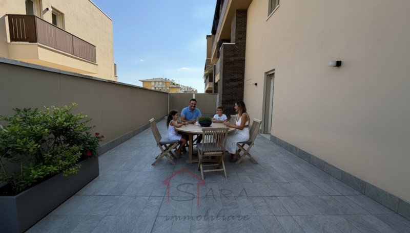 PADOVA: Nel cuore di Vigodarzere, proponiamo in vendita un appartamento quadrilocale moderno e lu...