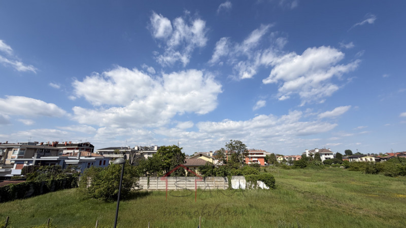 PADOVA: Nel cuore di Vigodarzere, proponiamo in vendita un appartamento quadrilocale moderno e lu...