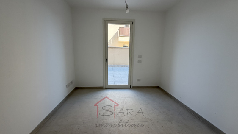 PADOVA: Nel cuore di Vigodarzere, proponiamo in vendita un appartamento quadrilocale moderno e lu...