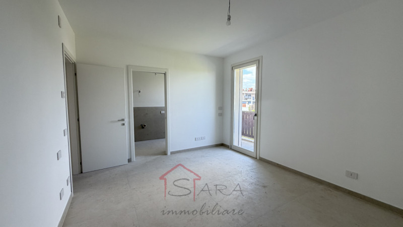 PADOVA: Nel cuore di Vigodarzere, proponiamo in vendita un appartamento quadrilocale moderno e lu...