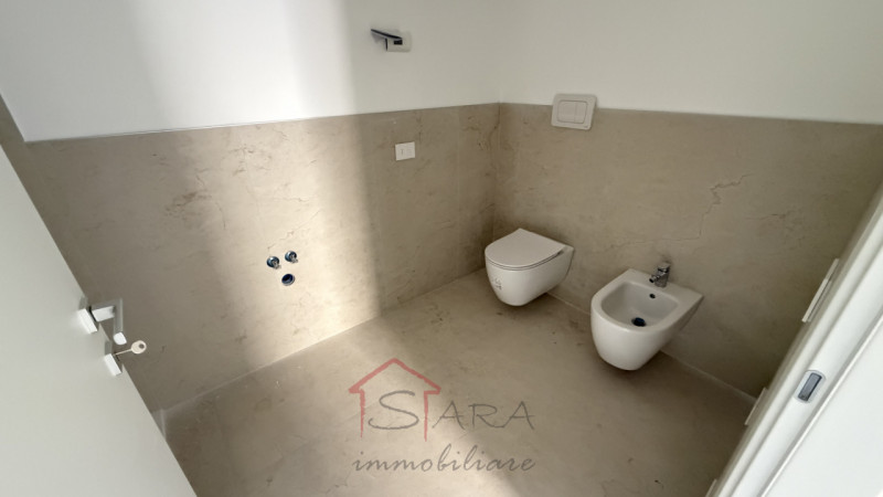 PADOVA: Nel cuore di Vigodarzere, proponiamo in vendita un appartamento quadrilocale moderno e lu...