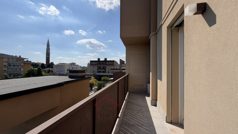 PADOVA – VIGODARZERE CENTRO
Recente costruzione | Appartamento con due terrazze

In posizione cen...