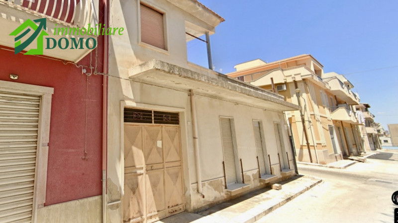 Rosolini: casa indipendente su due livelli in zona servita e ricercata info: 0445 824740 €75.000 ...