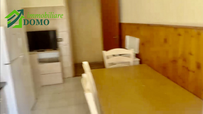 Rosolini: casa indipendente su due livelli in zona servita e ricercata info: 0445 824740 €75.000 ...