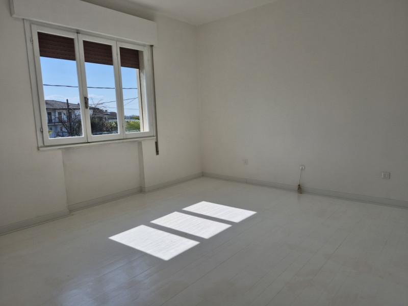 A San Giorgio in Brenta, al confine con Cittadella, proponiamo in vendita una porzione di bifamil...