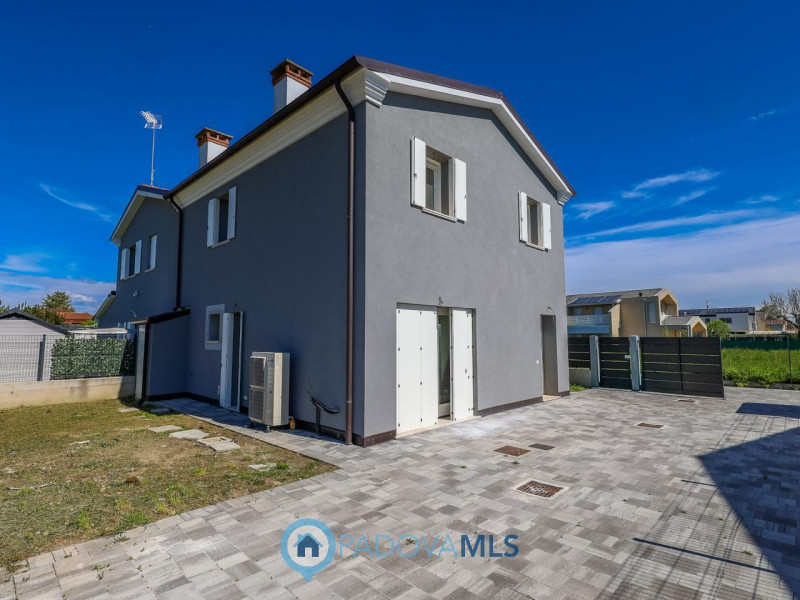 Immobile in esclusiva al Gruppo Padova MLS
Abano Terme – zona Giarre

In uno dei contesti più tra...