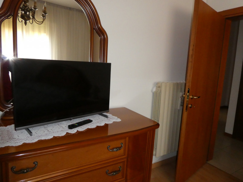 Quartiere Mortise: porzione di casa di 120 mq composta da ingresso, soggiorno, cucinino, 3 camere...