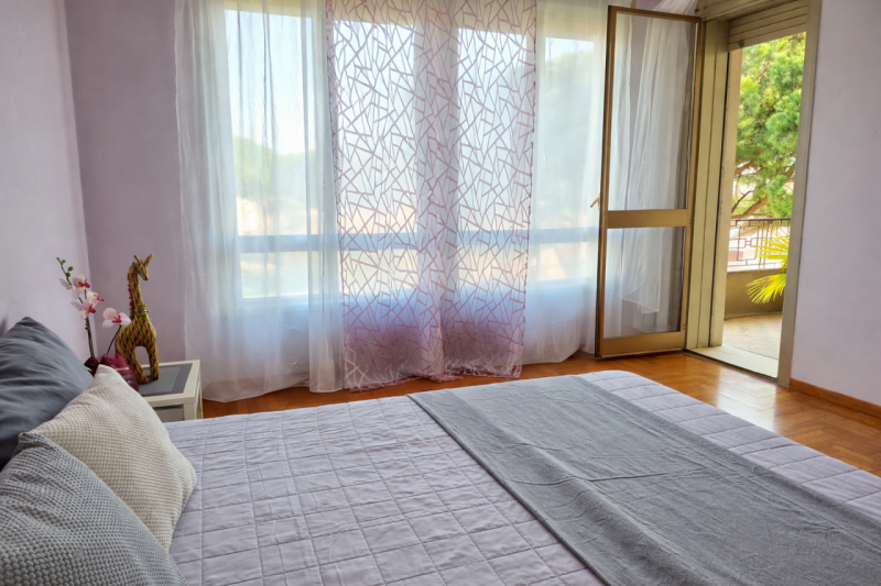 In una zona residenziale tranquilla e ben servita, nel quartiere Firenze di Bassano del Grappa, c...