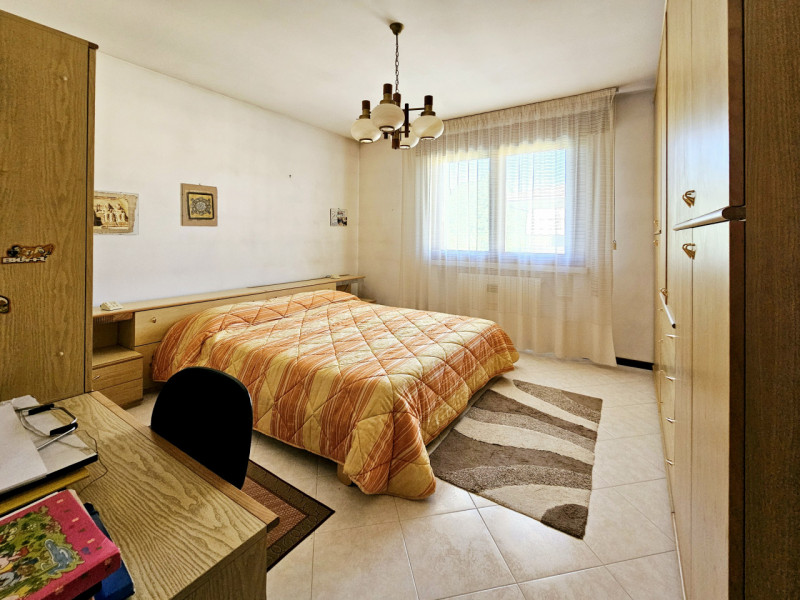 Proponiamo in vendita una splendida casa singola, situata nel centro di Megliadino San Vitale, id...