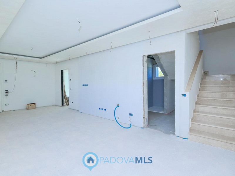 Immobile in esclusiva al Gruppo Padova MLS

Abano Terme – zona Giarre

In uno dei contesti più tr...