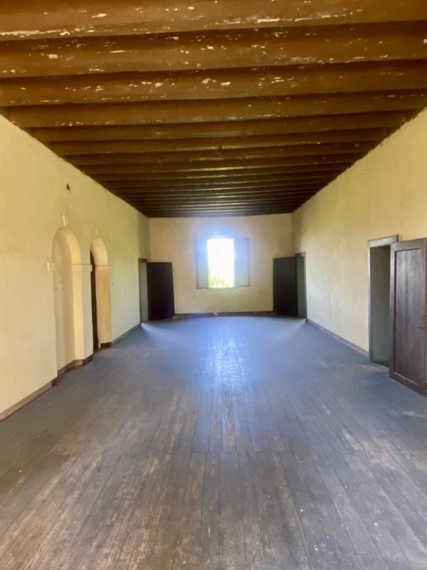 La bellissima ed elegante residenza signorile di campagna apparteneva a una nobile famiglia di Tr...