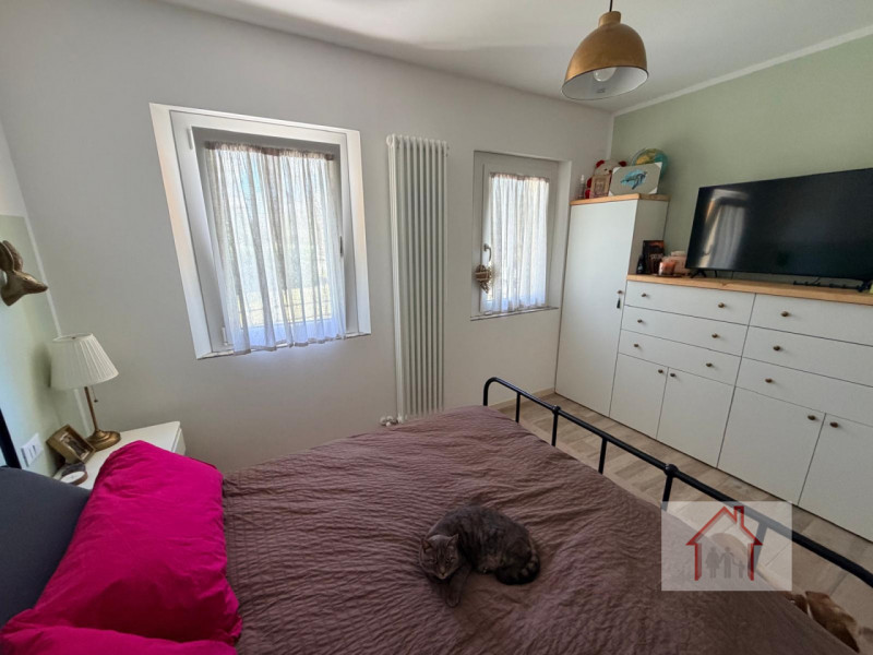 CASA SINGOLA SU DUE PIANI NELLA ZONA DI SANTI ANGELI
Nel cuore del Montello, nella rinomata e tra...